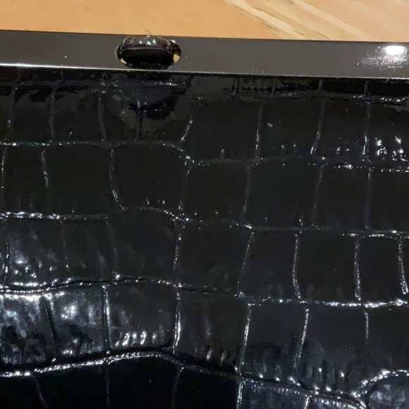 Leather like wallet in like new condition 🧓🏼MT - Picture 4 of 4